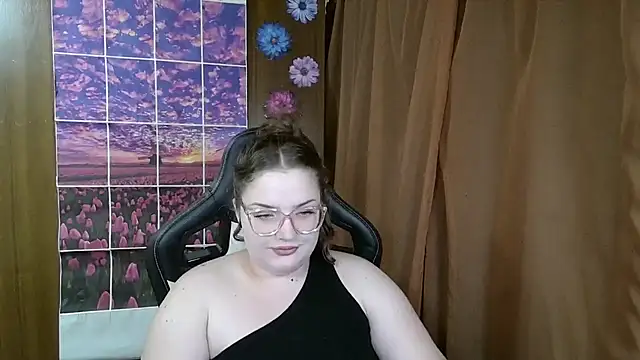 Snapshot of Teasing_Dora chatting on July 10, 2026, 9:48 pm Teasing Dora online show from July 10, 2026, 9:48 pm