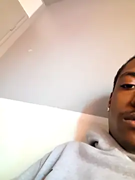 Snapshot of hormoneactivated chatting on February 16, 2026, 6:28 pm hormoneactivated online show from February 16, 2026, 6:28 pm