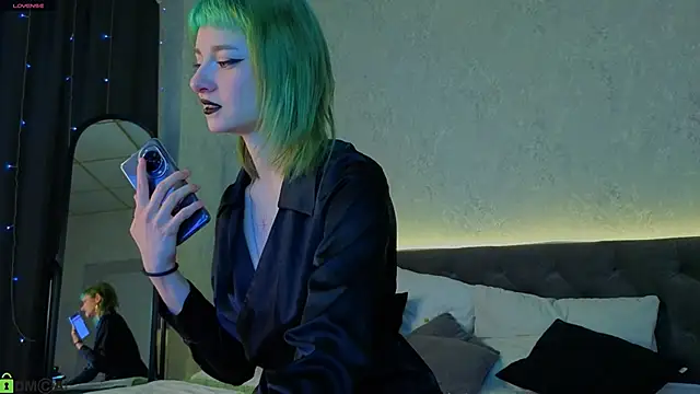 Snapshot of Scarle_Whisper chatting on April 12, 2026, 1:09 am Scarle Whisper online show from April 12, 2026, 1:09 am