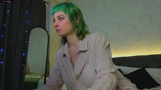 Snapshot of Scarle_Whisper chatting on April 5, 2026, 1:01 am Scarle Whisper online show from April 5, 2026, 1:01 am