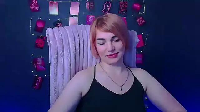 CuttieEmma online show from April 2, 2026, 11:44 pm