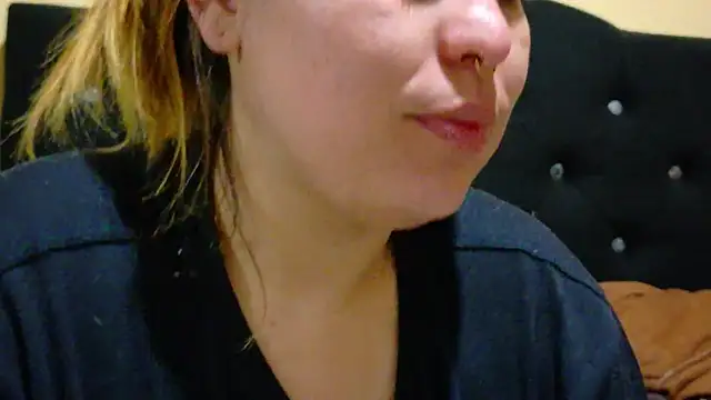 Snapshot of Kennya_Rodriguez chatting on March 27, 2026, 9:05 pm Kennya Rodriguez online show from March 27, 2026, 9:05 pm