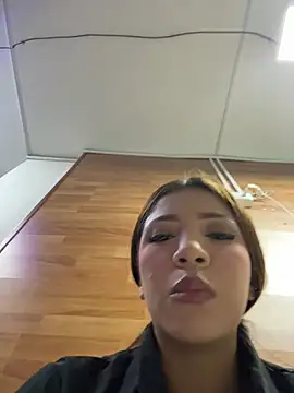 Snapshot of Pushaina__1 chatting on March 2, 2026, 3:51 am Pushaina 1 online show from March 2, 2026, 3:51 am