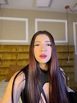Snapshot of Pushaina__1 chatting on May 11, 2026, 4:03 am Pushaina 1 online show from May 11, 2026, 4:03 am