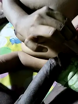 Romantic-Couple999 online show from April 23, 2026, 5:03 pm