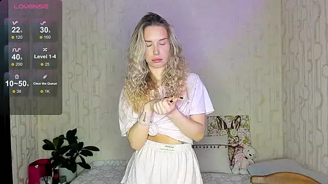 Snapshot of Elysia_kiss chatting on February 15, 2026, 5:08 am Elysia kiss online show from February 15, 2026, 5:08 am