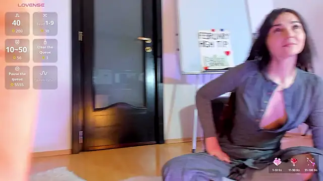 Peanaughty online show from February 26, 2026, 8:25 am