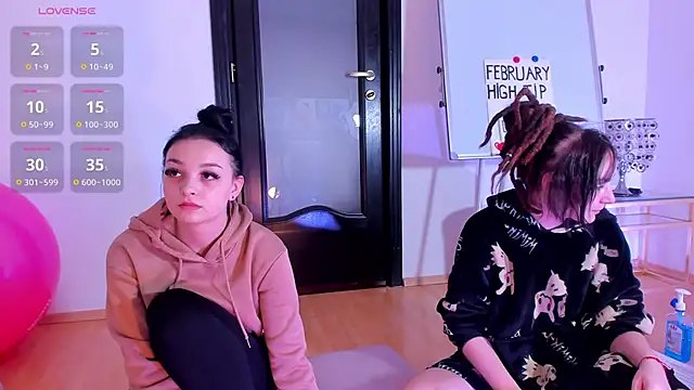 Peanaughty online show from February 28, 2026, 10:04 am