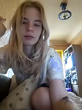 Snapshot of EsterSteele chatting on February 3, 2026, 1:16 pm EsterSteele online show from February 3, 2026, 1:16 pm