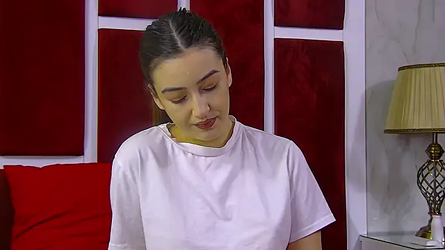 Snapshot of TalliaJade chatting on February 6, 2026, 3:30 pm TalliaJade online show from February 6, 2026, 3:30 pm