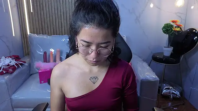 Lynn turner online show from March 9, 2026, 12:52 pm