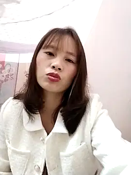 Snapshot of -Bami- chatting on February 22, 2026, 12:40 pm -Bami- online show from February 22, 2026, 12:40 pm