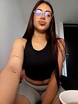 Snapshot of _ValentinaX_ chatting on February 10, 2026, 11:42 am ValentinaX online show from February 10, 2026, 11:42 am