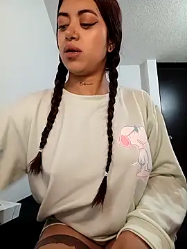 Snapshot of _ValentinaX_ chatting on February 18, 2026, 11:39 am ValentinaX online show from February 18, 2026, 11:39 am