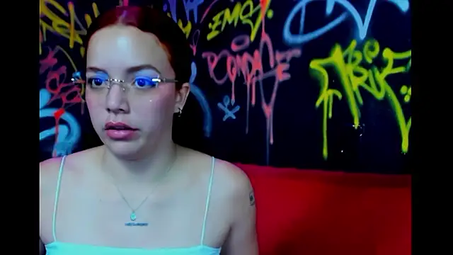 Snapshot of Miss_Dior2 chatting on March 26, 2026, 1:53 pm Miss Dior2 online show from March 26, 2026, 1:53 pm