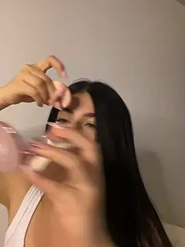 Snapshot of _HannahFox_ chatting on February 20, 2026, 11:39 pm HannahFox online show from February 20, 2026, 11:39 pm