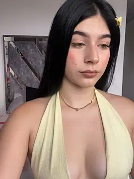 Snapshot of _HannahFox_ chatting on February 3, 2026, 10:04 pm HannahFox online show from February 3, 2026, 10:04 pm