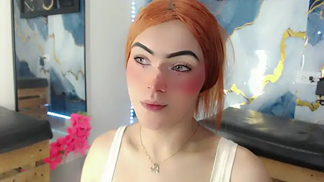 NathalialLooes online show from May 26, 2026, 5:16 am
