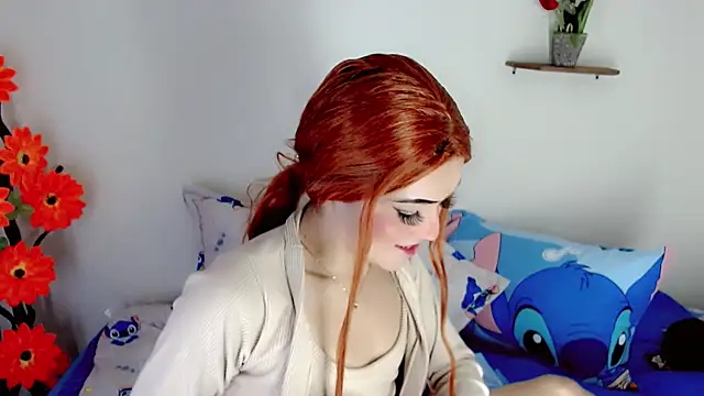 NathalialLooes online show from June 21, 2026, 10:54 am
