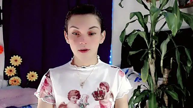 NathalialLooes online show from July 11, 2026, 12:55 am