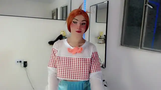 NathalialLooes online show from April 29, 2026, 5:11 am