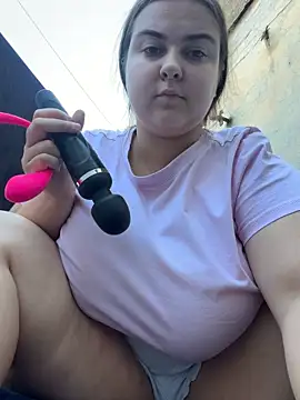 AlyaX X online show from May 25, 2026, 4:06 pm