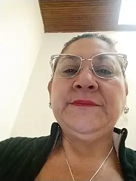 Snapshot of JULIETA_21- chatting on July 8, 2026, 1:34 pm JULIETA 21- online show from July 8, 2026, 1:34 pm