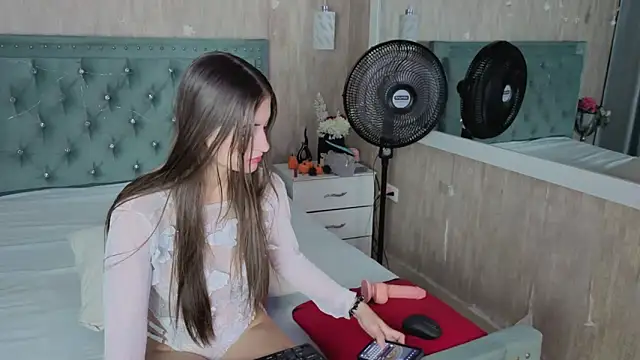 Snapshot of Miia_Velvett chatting on March 12, 2026, 2:54 pm Miia Velvett online show from March 12, 2026, 2:54 pm