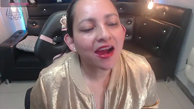 Snapshot of Rhachel_evans chatting on February 14, 2026, 4:40 pm Rhachel evans online show from February 14, 2026, 4:40 pm