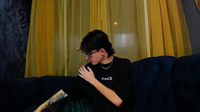 Snapshot of Jax_valentine chatting on February 4, 2026, 10:49 pm Jax valentine online show from February 4, 2026, 10:49 pm