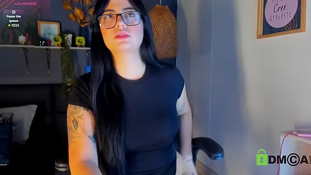 Snapshot of eliza_pink24 chatting on March 7, 2026, 6:35 pm eliza pink24 online show from March 7, 2026, 6:35 pm