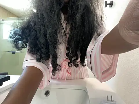 Anadia Starr online show from April 3, 2026, 8:04 pm