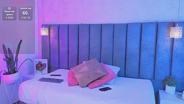 SofiaCortes4 online show from March 6, 2026, 11:38 am