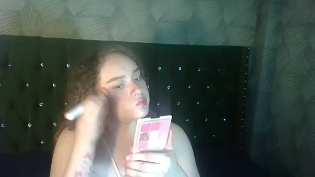 AnnyFoxx online show from March 2, 2026, 8:05 pm