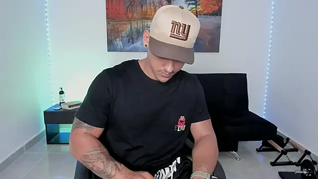 Snapshot of ryanwhite3 chatting on February 15, 2026, 7:02 pm ryanwhite3 online show from February 15, 2026, 7:02 pm