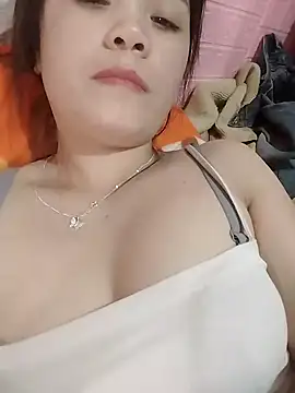 Snapshot of Liora-123 chatting on February 7, 2026, 4:53 am Liora-123 online show from February 7, 2026, 4:53 am