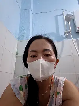 Snapshot of Baby-loveass69 chatting on February 26, 2026, 12:43 am Baby-loveass69 online show from February 26, 2026, 12:43 am