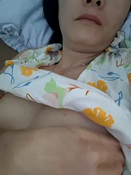 Snapshot of Baby-loveass69 chatting on May 6, 2026, 12:03 am Baby-loveass69 online show from May 6, 2026, 12:03 am