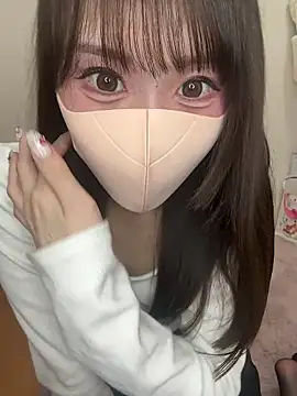 momo mm online show from May 20, 2026, 2:08 am