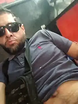 Snapshot of barbon30 chatting on March 15, 2026, 9:44 pm barbon30 online show from March 15, 2026, 9:44 pm