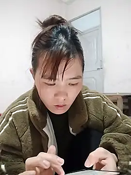 Queen-love45 online show from February 5, 2026, 1:51 pm