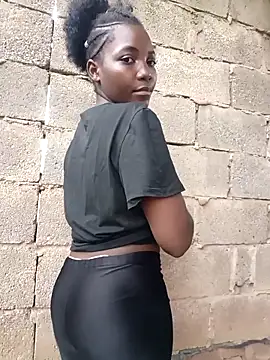 Snapshot of Bald_gee chatting on February 17, 2026, 6:33 am Bald gee online show from February 17, 2026, 6:33 am