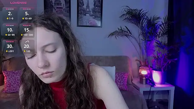 Snapshot of VioletaBloom chatting on February 23, 2026, 7:20 am VioletaBloom online show from February 23, 2026, 7:20 am