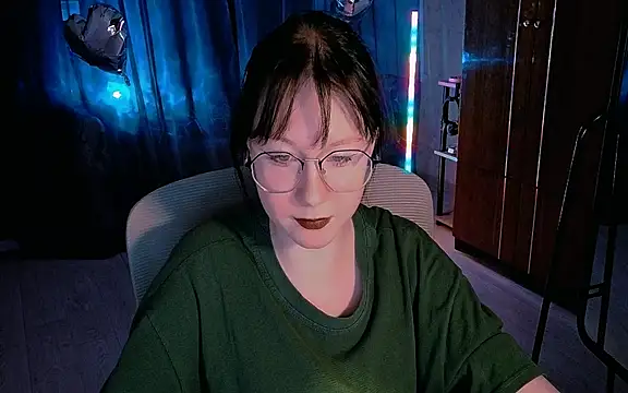 Snapshot of marty_bree chatting on April 29, 2026, 5:30 pm marty bree online show from April 29, 2026, 5:30 pm