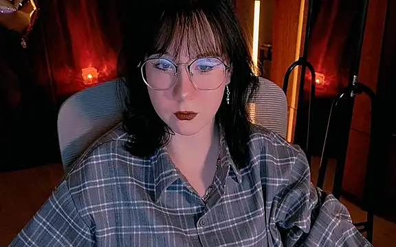 Snapshot of marty_bree chatting on April 25, 2026, 5:10 pm marty bree online show from April 25, 2026, 5:10 pm