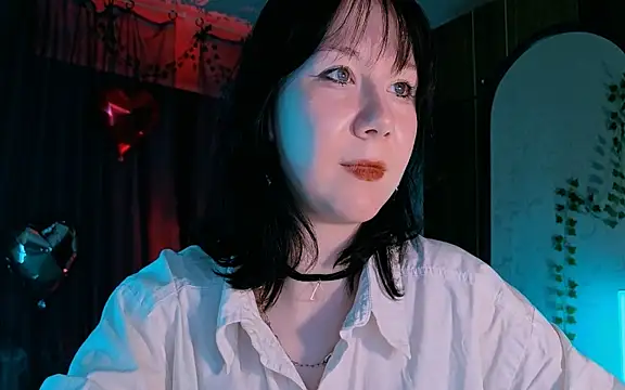 Snapshot of marty_bree chatting on April 18, 2026, 7:58 pm marty bree online show from April 18, 2026, 7:58 pm