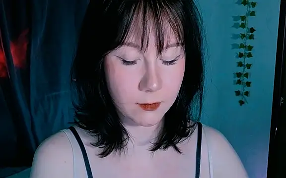 Snapshot of marty_bree chatting on April 19, 2026, 6:10 pm marty bree online show from April 19, 2026, 6:10 pm
