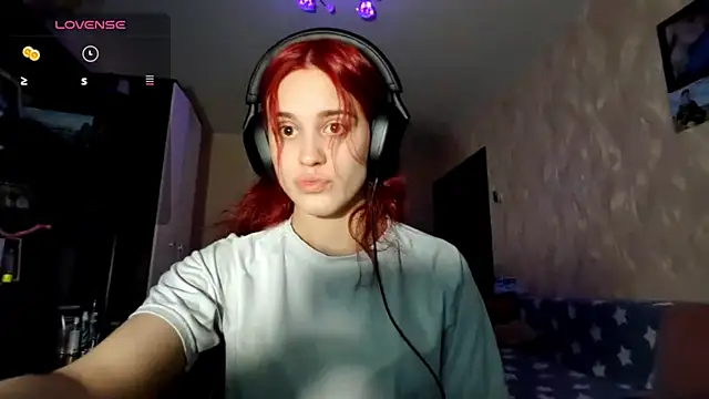 CalandraRolon online show from February 12, 2026, 5:13 pm