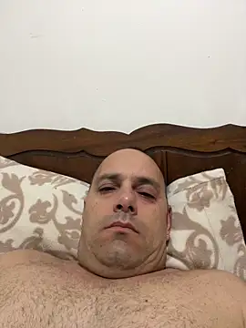 kipsy0 online show from April 10, 2026, 9:44 pm