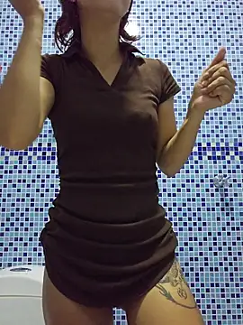 Snapshot of Kitty_San_xXx chatting on July 4, 2026, 2:32 pm Kitty San xXx online show from July 4, 2026, 2:32 pm